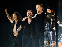250px-Metallica at The O2 Arena London 2008.jpg