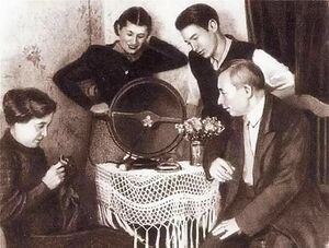 Sovietiniai laidinio radijo rekord klausytojai reklama .jpg