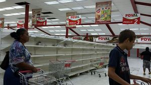 Venesuela parduotuve tuscios lentynos.jpg
