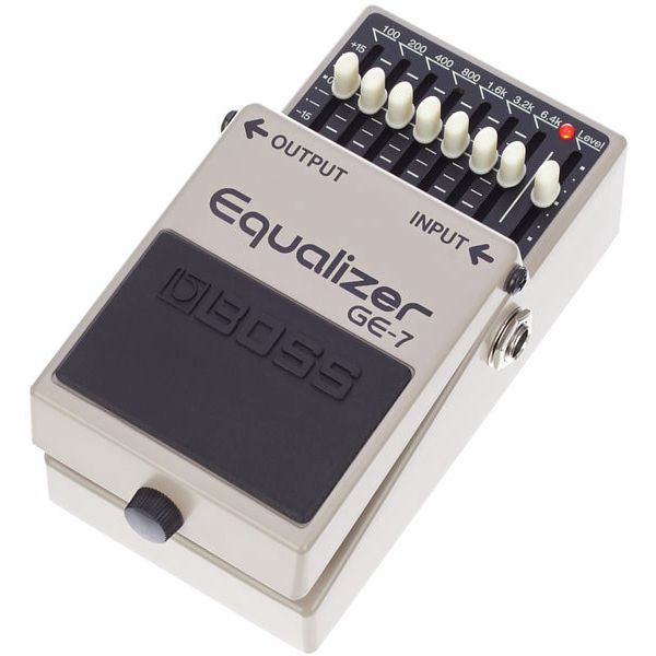 Vaizdas:Boss equalizer ekvalaizeris gitaros pedalas.jpg