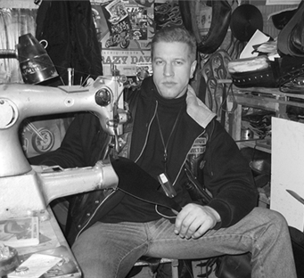 Vaizdas:Stalinas leather.gif