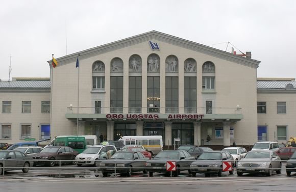 Vaizdas:Vilnius airport.jpg