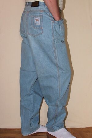 Banankes kelnes dzinsai pyramid piramides.jpg