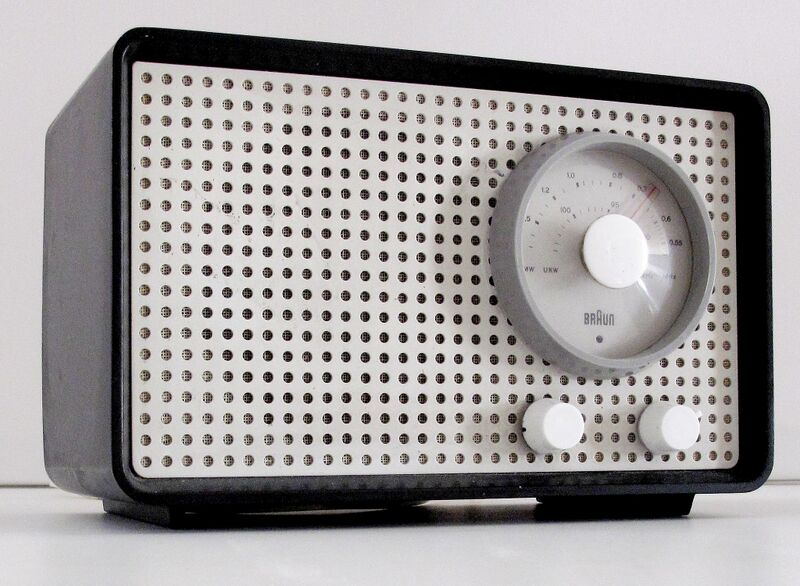 Vaizdas:Braun sk1 radijo imtuvas 1955.jpeg