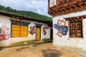 Butanas pimpalai piesiniai ant namu.jpg