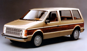 Chrysler plymouth voyager 1984 minivenas mini venas.webp