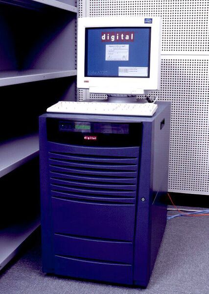 Vaizdas:Dec digital equipment alpha alphastation workstation-411-1997.jpg