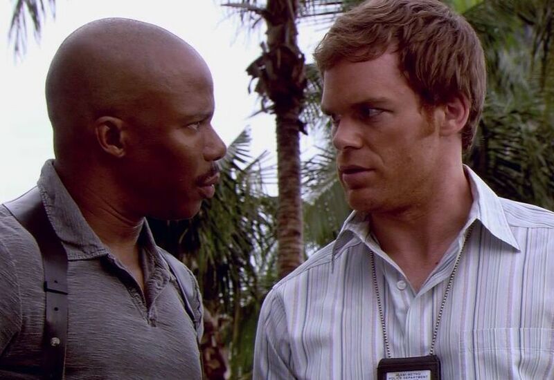 Vaizdas:Doakes-stares-at-Dexter-Cropped.jpg