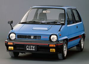 Honda city priekis automobilis masina.jpg