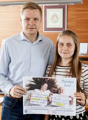 Ieva krivickaite remigijus simasius vaikai sergantys veziu crop.jpg