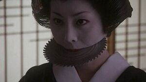 Japonu filmai robo geisha.jpg