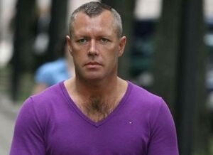 Modestas patasius drasius kedys violetinis megztukas.jpg