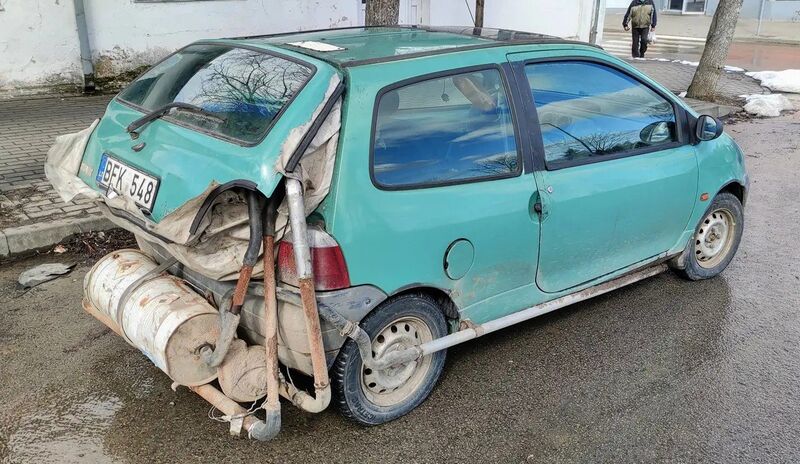 Vaizdas:Modifikuotas Renault.jpg