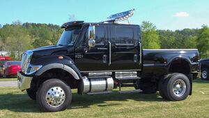 Navistar International CXT Commercial Extreme Truck 1.jpg