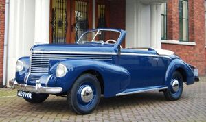 Opel kapitan 1938 kabrioletas.jpg