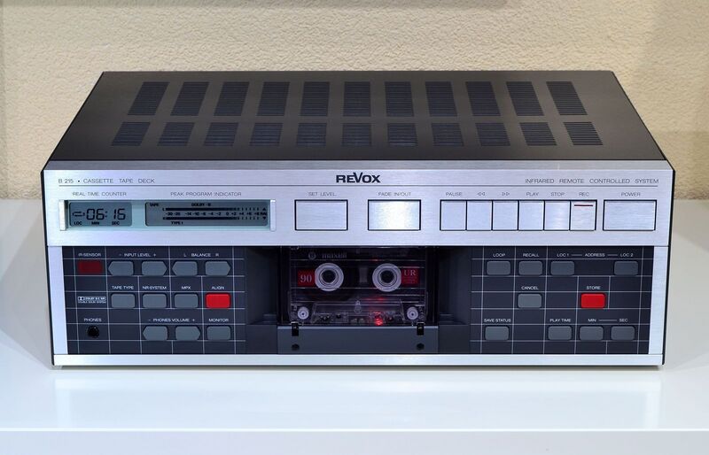 Vaizdas:Revox kasetinis magnetofonas deka.jpg