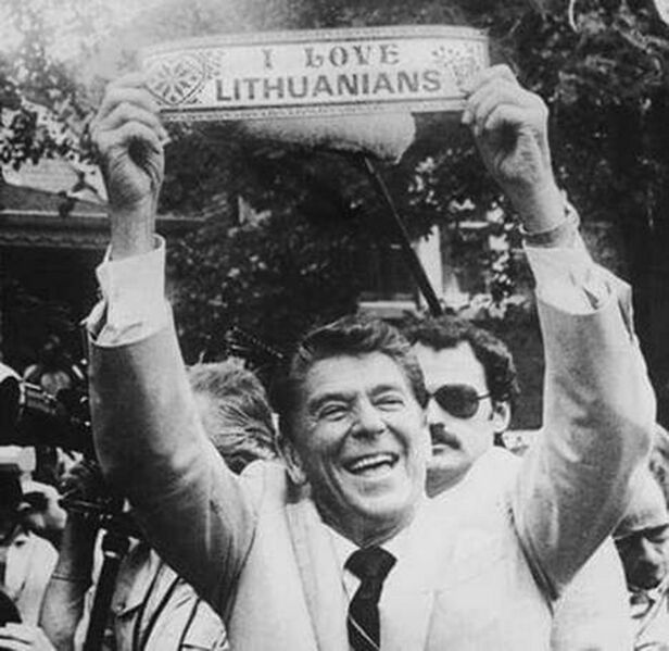 Vaizdas:Ronald reagan i love lithuanians.jpg