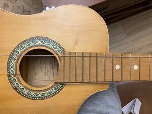 Rusiska gitara.jpg