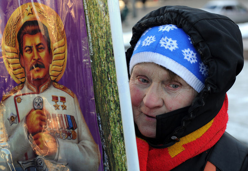 Vaizdas:Stalinas bobute abrozdelis.jpg