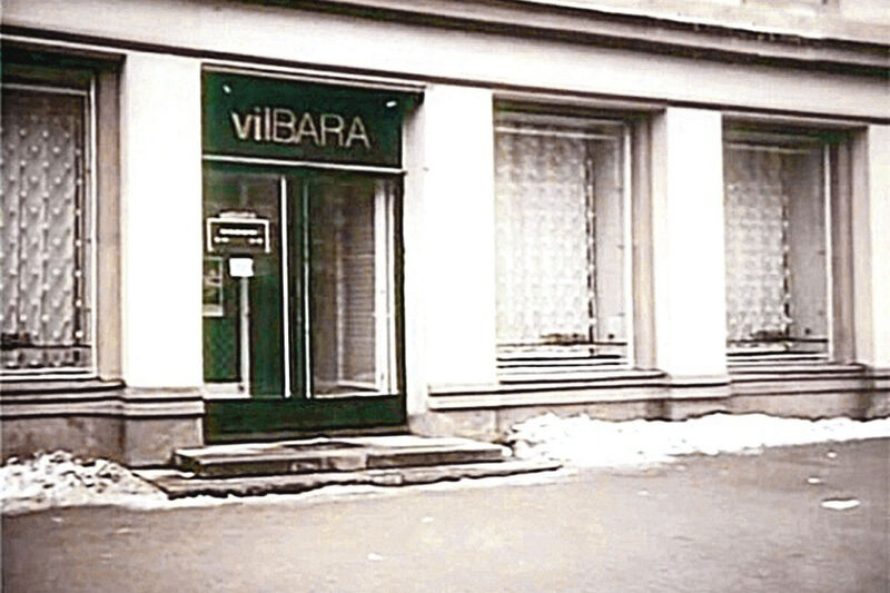 Vaizdas:Vilbara parduotuve durys.jpg