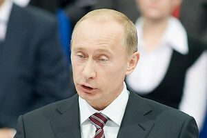 Vladimir putin 2008 jedinaja rosija 3.jpg