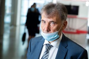 Zbignevas jedinskis kauke iskista nosis.jpg